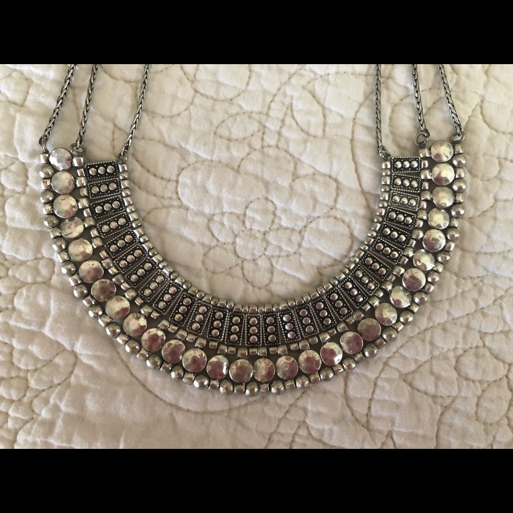 🎉SALE!!🎉 Lucky Brand Silver Tone Statement Necklace with Extender